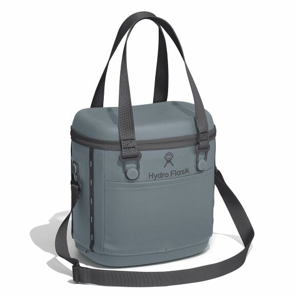 carryouttm-soft-cooler-10-l-s8 6pco043-carryout-cooler-10l-shale-gray-angled_1_1.jpg