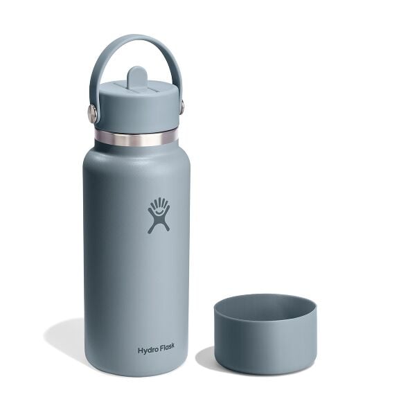 32-oz-straw-bottle-and-boot-bundle-w9 group_199_1.jpg