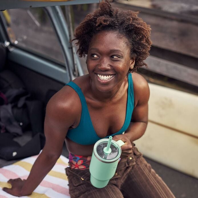 24-oz-travel-tumbler-q0 hf_s26_mcinnis_0259.jpg